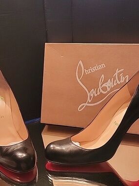 IEC Christian louboutin simple pump 100 black  kid leather sz38